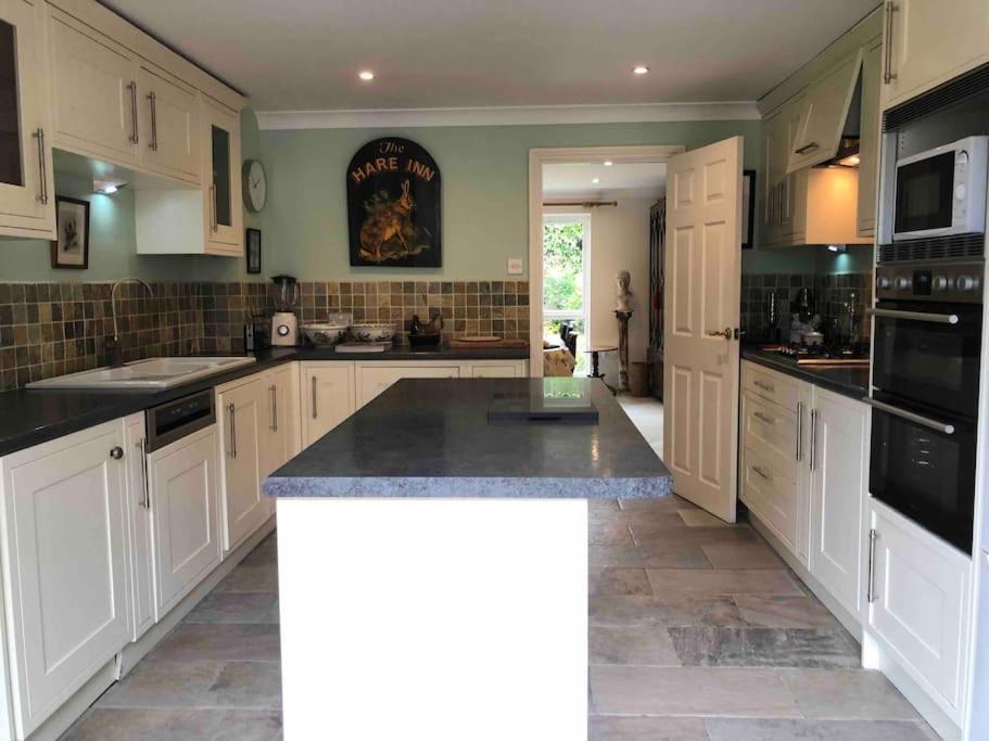 Holiday home A Magical Countryside Retreat *